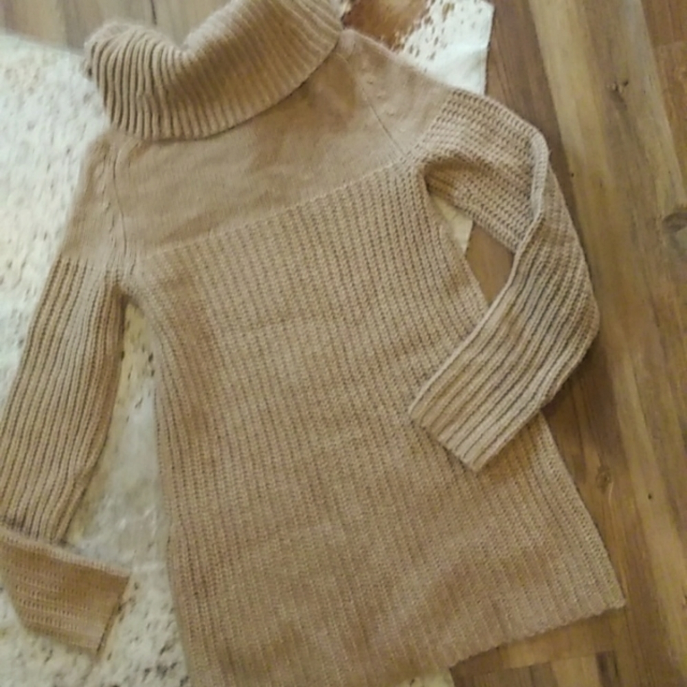 NWT VICE VERSA ADORABLE LONG, FRONT POCKET SWEATER IN CAMEL COLOR. SZ S - Picture 5 of 6